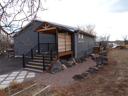 1610 Maple Dr, Fort Benton, MT, 59442-7725 | Card Image