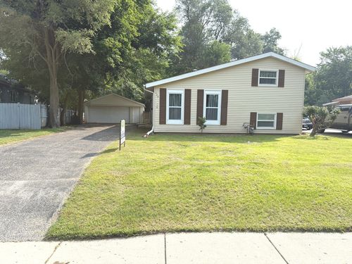 134 Sioux Ave, Carpentersville, IL, 60110-1320 | Card Image