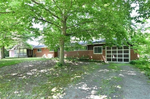 9360 Dickenson Rd W, Mount Hope, ON, L0R1W0 | Card Image
