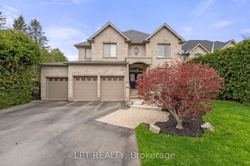 112 Tyler St, Aurora, ON, L4G2N3 | Card Image