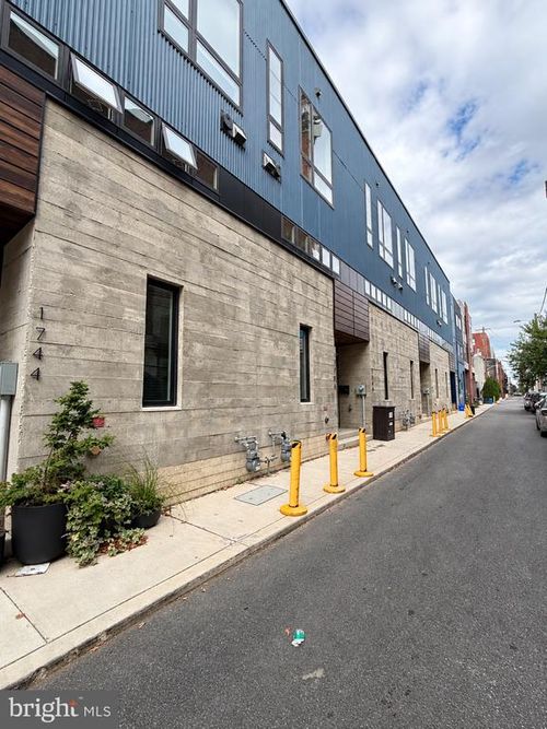1748 N Hope St, PHILADELPHIA, PA, 19122-3248 | Card Image
