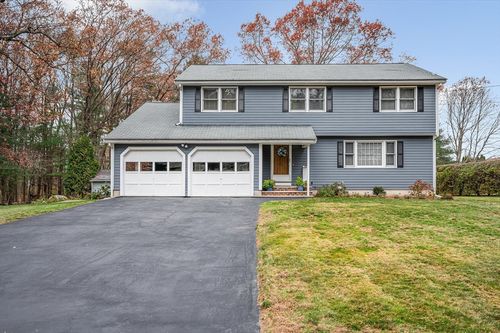 80 Sesame St, Tewksbury, MA, 01876-2512 | Card Image