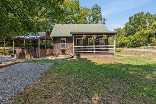 402 Red Oak Rd, Petersburg, TN, 37144-7817 | Card Image