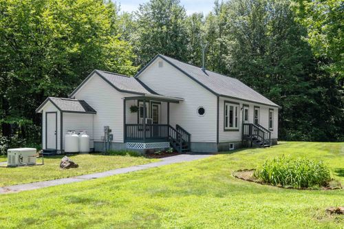 182 Weeks Rd, Sanbornton, NH, 03269-2225 | Card Image