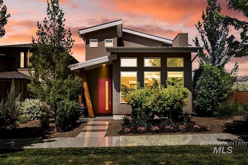 3003 S Brookridge Way, Boise, ID, 83716-7052 | Card Image