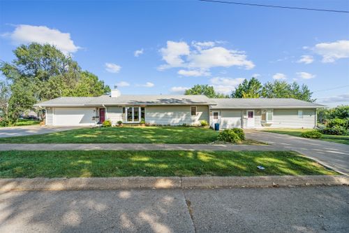 607 S 4th St, Knoxville, IA, 50138-2153 | Card Image