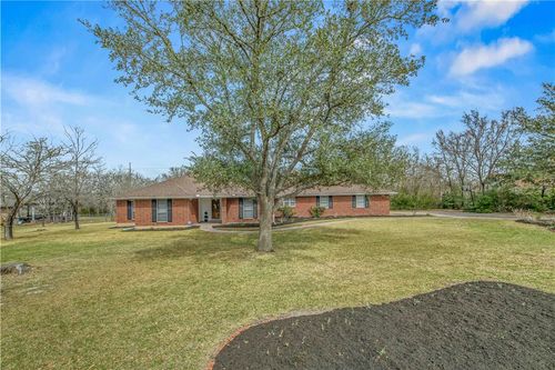 1002 Howe Dr, College Station, TX, 77845-5690 | Card Image