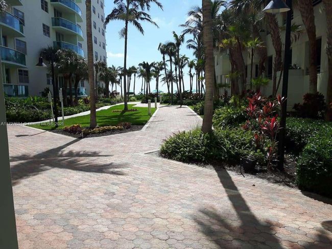 APT-2W - 3801 S Ocean Dr, Condo with 2 bedrooms, 2 bathrooms and null parking in Hollywood FL | Image 40
