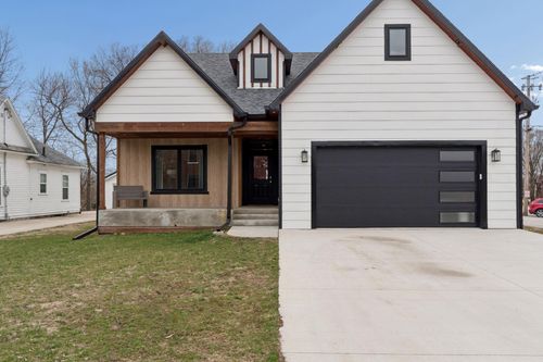 97 8th St S, Northwood, IA, 50459-1613 | Card Image