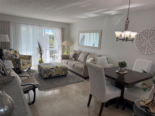 apt-307-9400 Sunrise Lakes Blvd, Sunrise, FL, 33322-1252 | Card Image