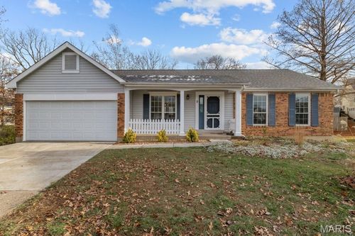 9 Tamerton Ct, Saint Peters, MO, 63376-4537 | Card Image