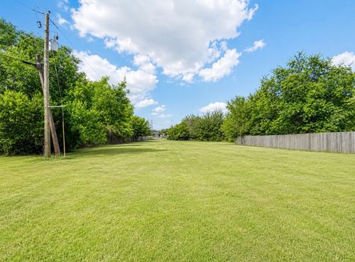 2211 Foster Cir, Caddo Mills, TX, 75135-6458 | Card Image