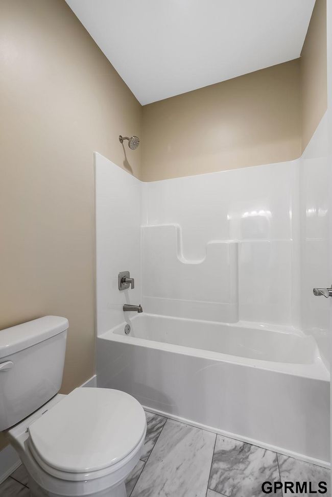 1325 Copper Mountain Dr, House other with 3 bedrooms, 3 bathrooms and 3 parking in Crescent IA | Image 27