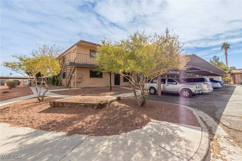 23-625 S Royal Crest Circle, Las Vegas, NV, 89169 | Card Image