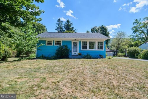 716 Brookside Dr, BOALSBURG, PA, 16827-1519 | Card Image