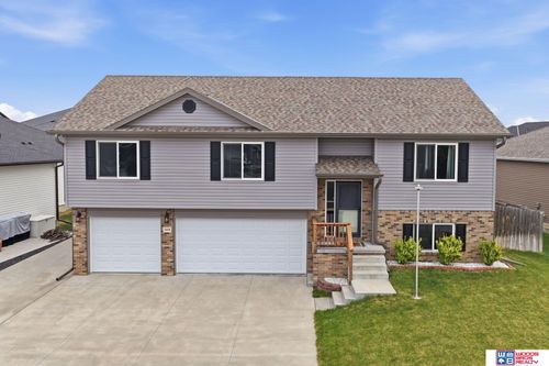 11670 N 142nd St, Waverly, NE, 68462-2051 | Card Image
