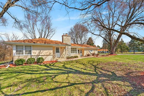 19030 Brookdale Drive, Brookfield, WI, 53045 | Card Image