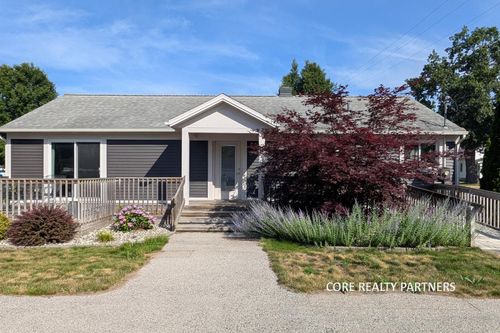 1921 Ruddiman Dr, Muskegon, MI, 49445-3147 | Card Image
