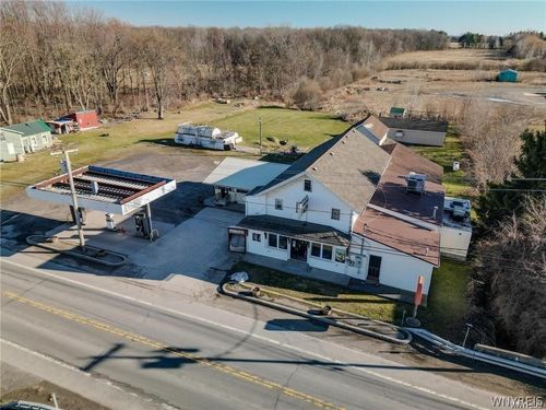 10204 Roosevelt Hwy, Lyndonville, NY, 14098-9732 | Card Image