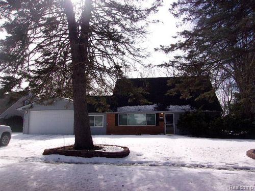 3611 Percy King Rd, Waterford Twp, MI, 48329-1360 | Card Image
