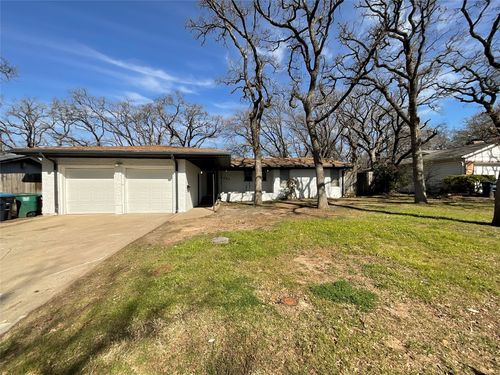 5767 Rockhill Rd, Fort Worth, TX, 76112-3044 | Card Image