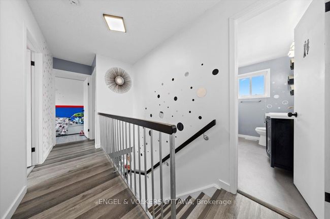 1456 Prestone Dr, House other with 3 bedrooms, 2 bathrooms and 2 parking in Orléans ON | Image 5