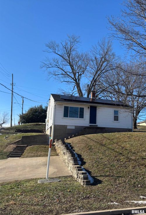 611 Palestine Rd, Chester, IL, 62233-1059 | Card Image