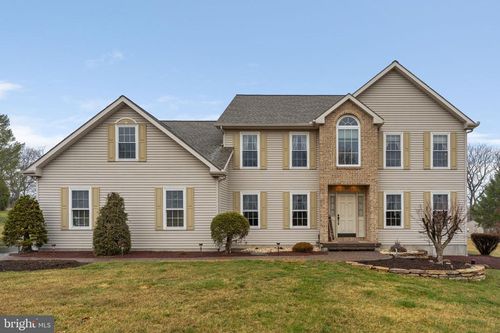 1018 Reinhard Dr, WALNUTPORT, PA, 18088-9400 | Card Image