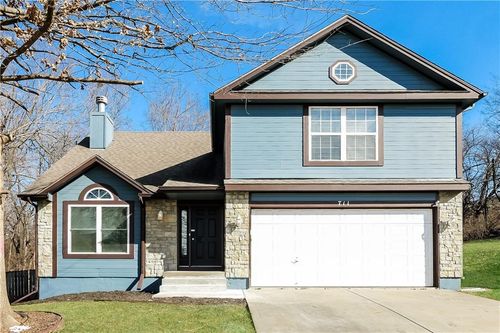 711 S Kisner Ct, Independence, MO, 64056-3064 | Card Image