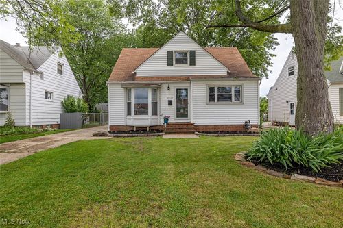 29123 Homewood Drive, Wickliffe, OH, 44092 | Card Image