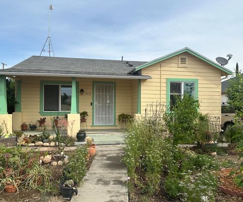 313 E Sacramento Street, Coalinga, CA, 93210 | Card Image