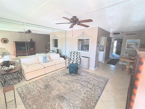 apt-v207-3000 Springdale Blvd, Palm Springs, FL, 33461-1549 | Card Image