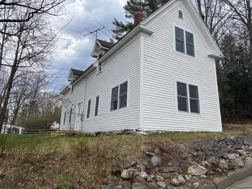 8 Walker Ave, Norway, ME, 04268-5350 | Card Image
