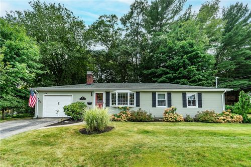 6 Manor Dr, Coventry, RI, 02816-6139 | Card Image