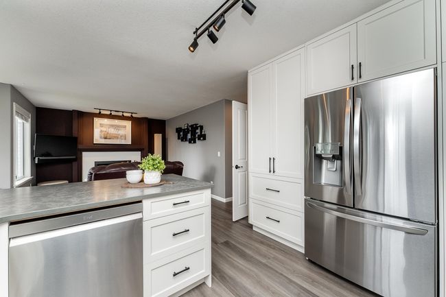 131 Aspenwood Dr, House other with 4 bedrooms, 4 bathrooms and 4 parking in Port Moody BC | Image 8