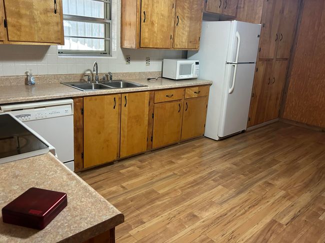103 Lakeshore Loop, House other with 3 bedrooms, 2 bathrooms and null parking in Tow TX | Image 9