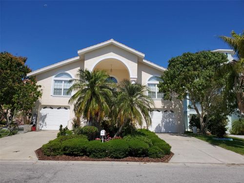 5025 Westshore Dr, NEW PORT RICHEY, FL, 34652-3043 | Card Image