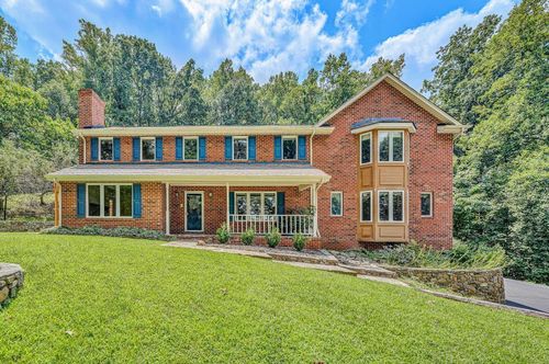 6672 Mallard Lake Ct, Roanoke, VA, 24018-6928 | Card Image
