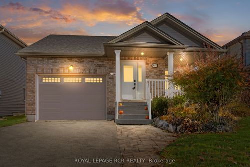 121 Fleming Way, Shelburne, ON, L9V3E3 | Card Image