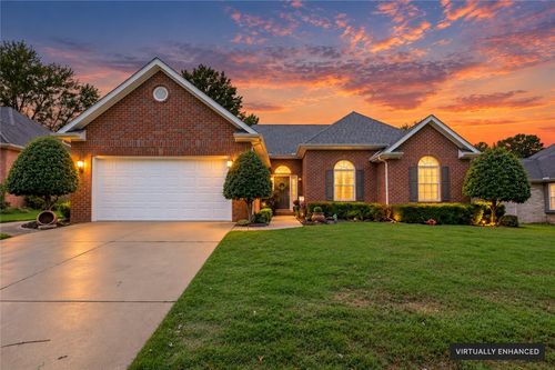 5302 S 44th St, Rogers, AR, 72758-8892 | Card Image