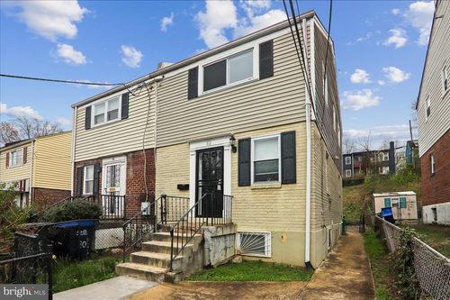 82 Elmira St Sw, WASHINGTON, DC, 20032-2200 | Card Image