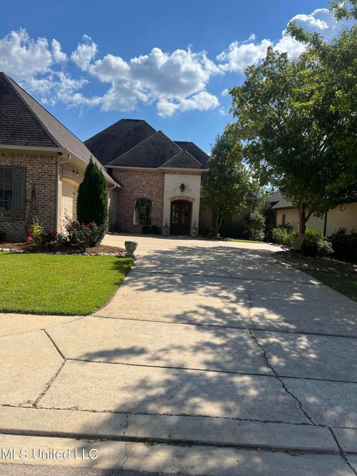 105 Bristol Dr, Madison, MS, 39110-5028 | Card Image