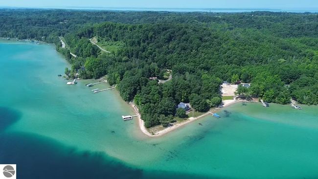 3485 N West Torch Lake Dr, House other with 5 bedrooms, 4 bathrooms and null parking in Kewadin MI | Image 82