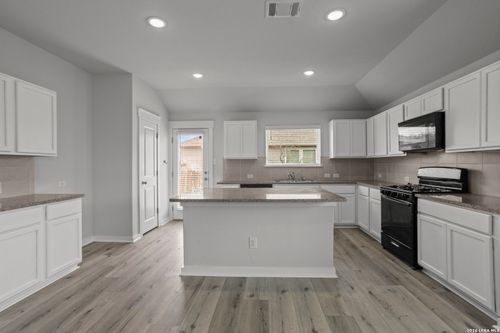 4837 Park Gln, Marion, TX, 78124-4059 | Card Image