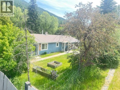 20 Wallace Mountain Rd, Beaverdell, BC, V0H | Card Image