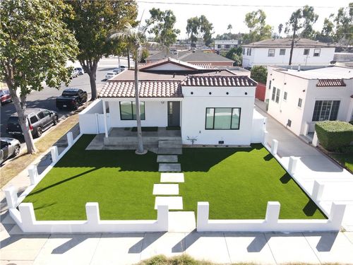 500 W Buckthorn St, Inglewood, CA, 90301-3115 | Card Image