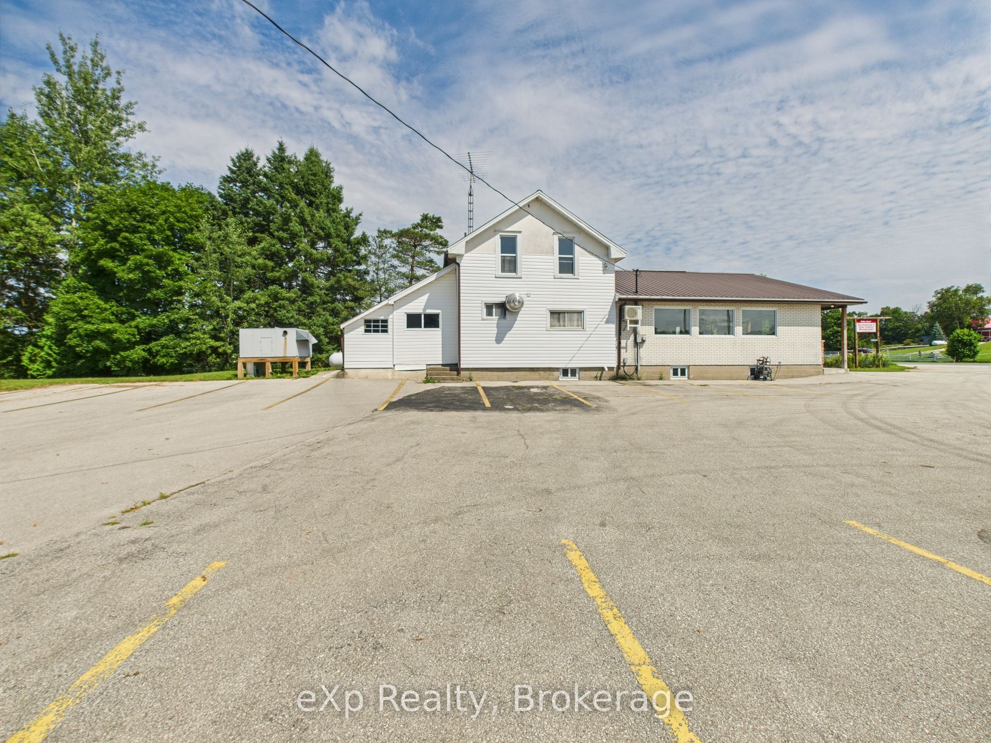 Commercial Sale in Chatsworth 4