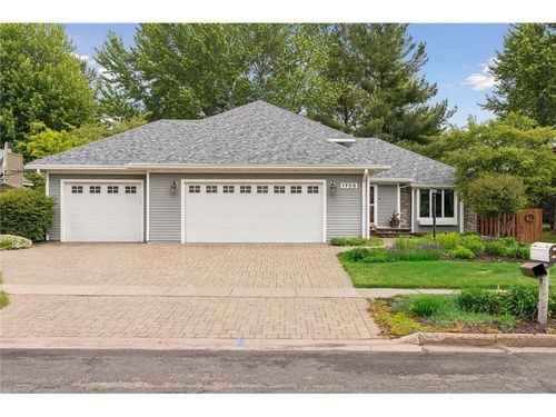 1705 Laurel Ave, Hudson, WI, 54016-2013 | Card Image