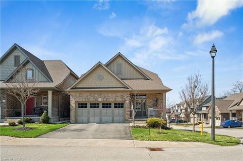 10 Chestnut Dr, Rockwood, ON, N0B2K0 | Card Image