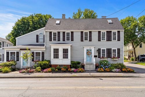 2-215 Merrimac St, Newburyport, MA, 01950-2228 | Card Image